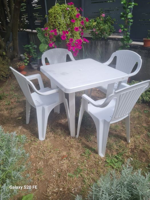 Masa si scaune gradina