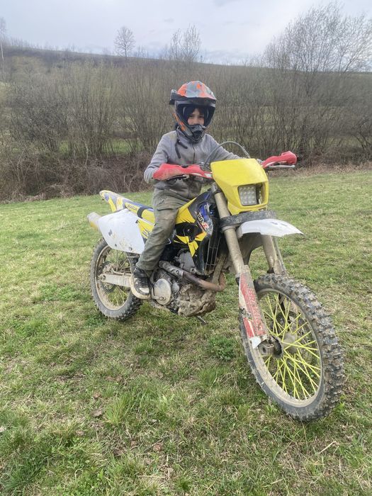 SUZUKI DRZ 400,mai multe detalii in privat