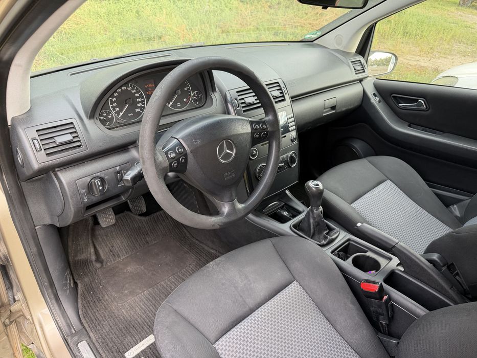 Mercedes A180CDI 109CP Manual