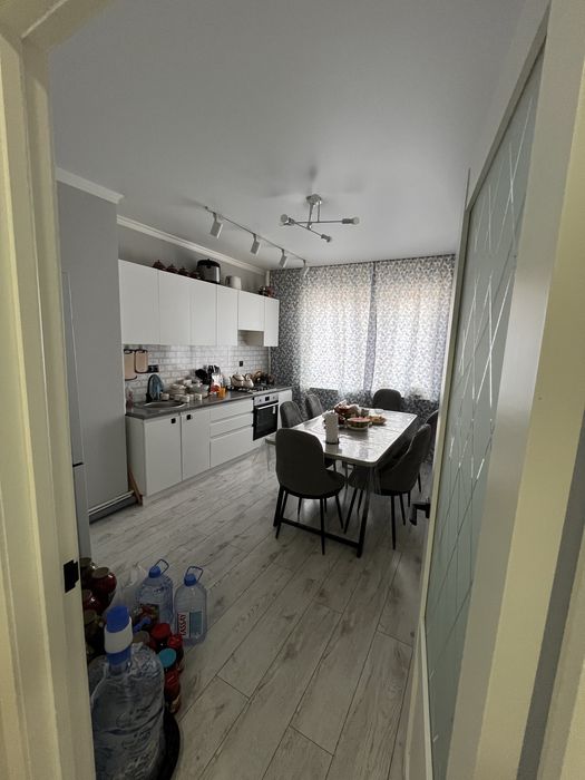 Продам 3-х ком.кватриру!!! 101кв.м. 10мкр СанСити