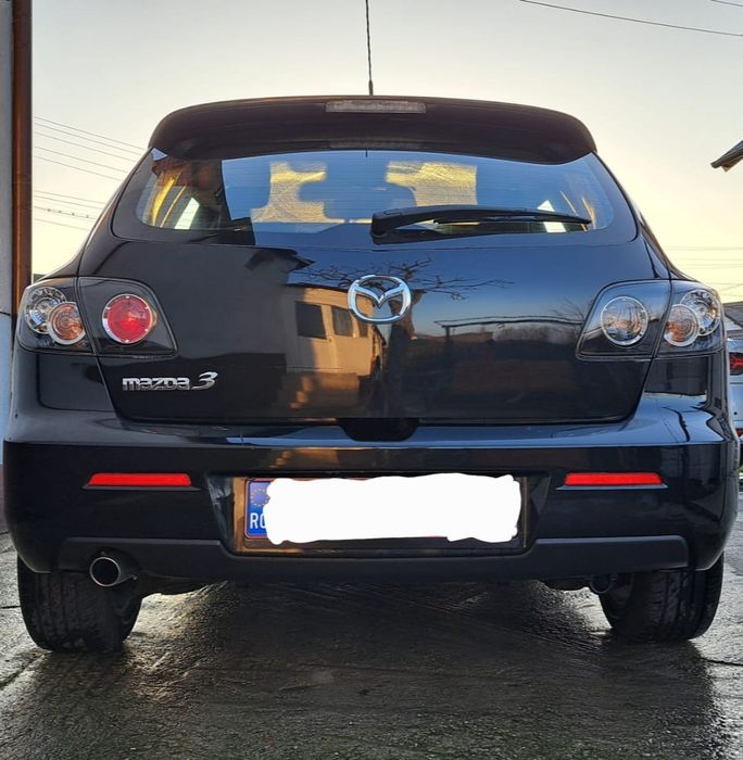 Mazda 3 1.6 Benzină black