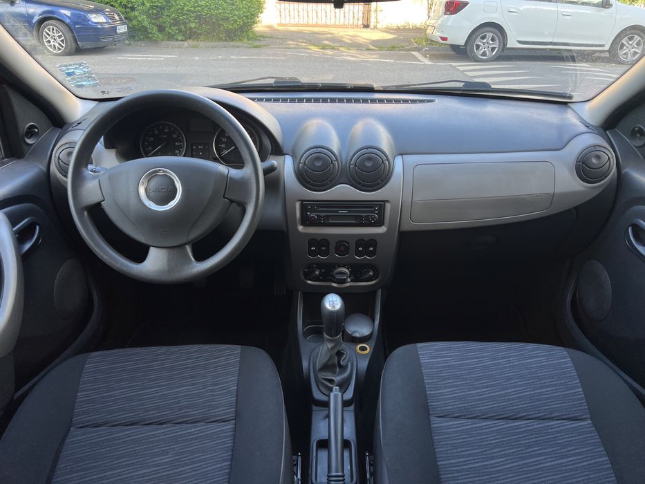 Dacia Logan doar 13.000km 1.4mpi unic propietar