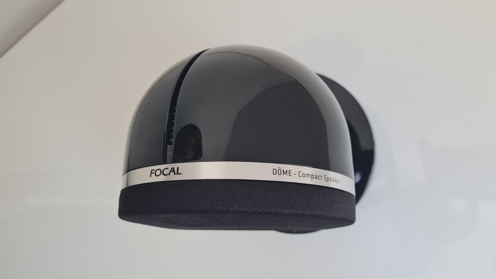 Vând 2 sateliți Focal Dome Compact speaker