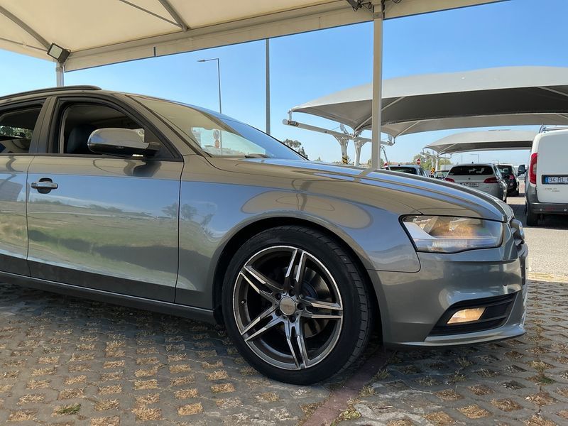 Audi A4 2.0 TDI ultra Attraction 2014