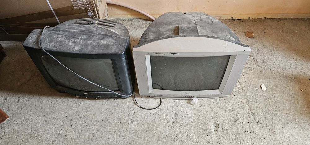 Телевизор toshiba и samsung