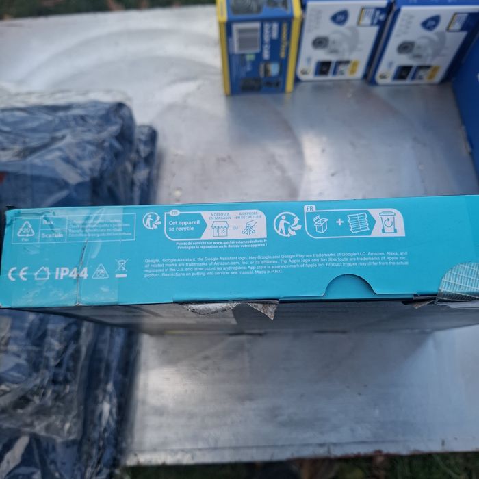 Corp iluminat Led, cu sistem inteligent conectare telefon, telecomanda, nou,  Belgia