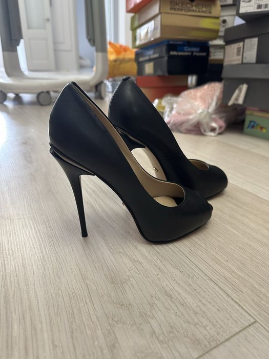 Туфли шпильки кожаные Basconi