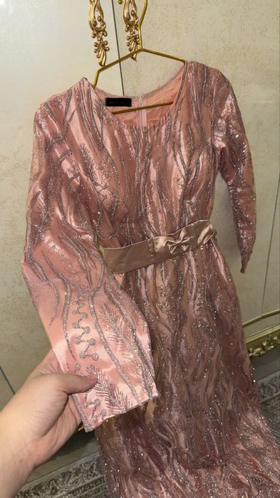 Вечерный платье.