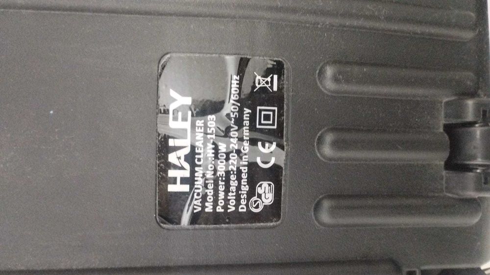 Продам Пылесос либо на запчасти