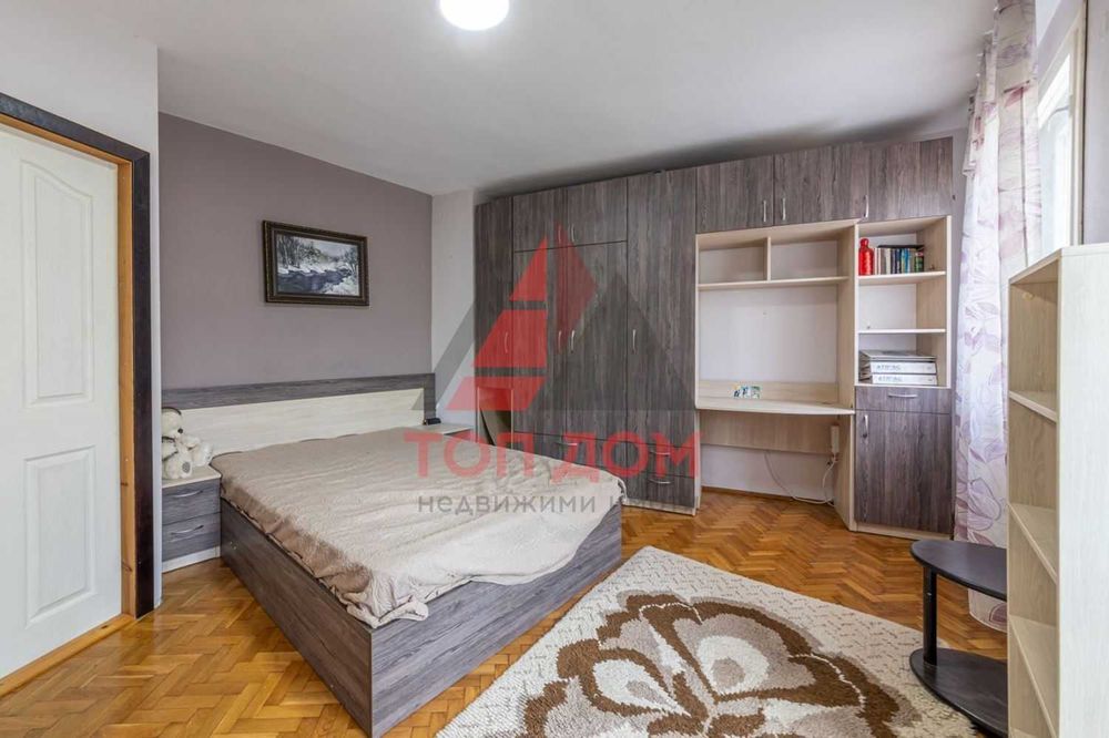 Продава се Тристаен апартамент в Варна, Бриз - 90 кв.м за 1490 €/кв.м - Снимка #3