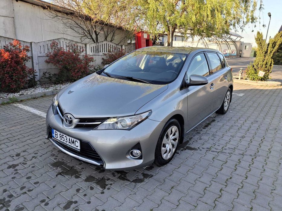 Toyota Auris 1.6 L Valvematic, Automata, 136cp, Istoric Toyota, 136000km 2013