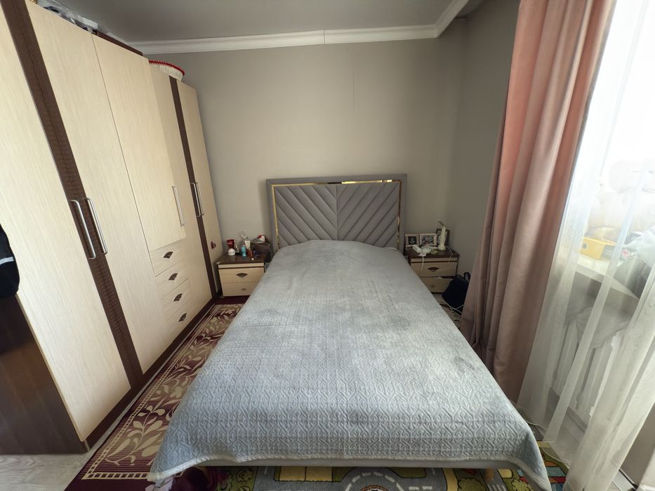 Продам спальный гарнитур