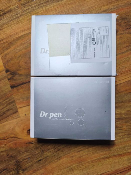 Чисто нов с игли и аксесоари дермапен Drr. Pen Ultima M8