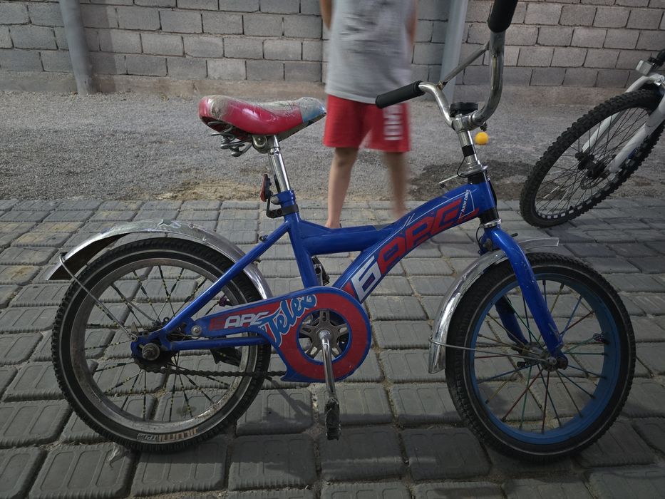 Продаётся детский велосипед.