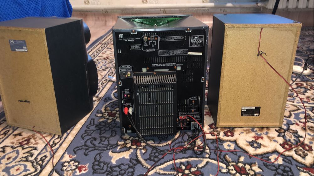 JVC калонка в хорошем сост