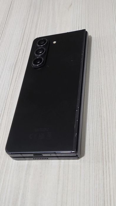 Samsung Galaxy Z Fold5