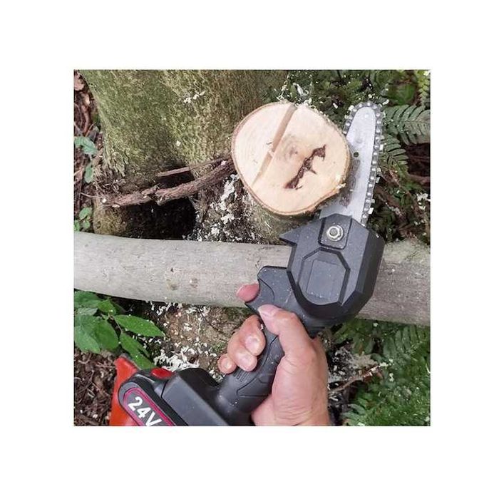 Акумулаторен електрически трион, преносим, 24V, 2000mAh, черен