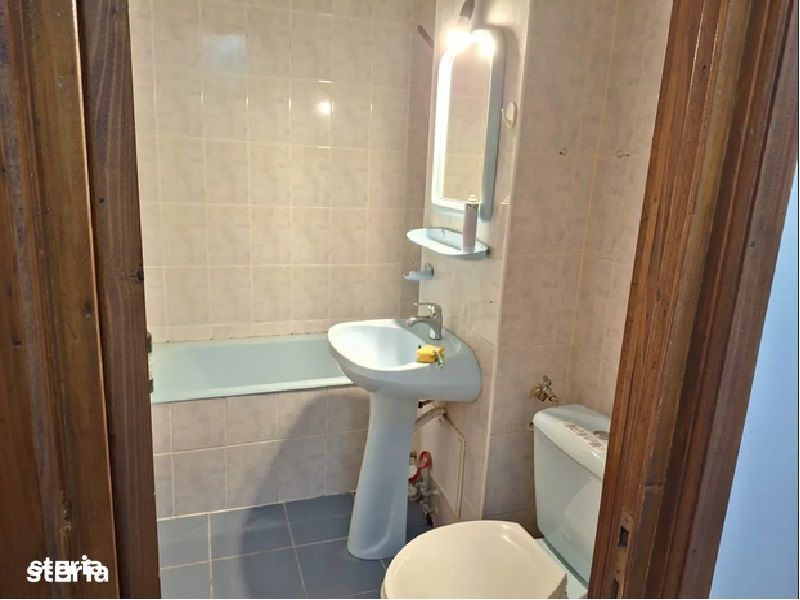 Apartament 2 camere de inchiriat : Republicii-Libra Bank
