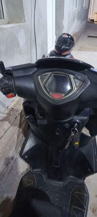 Lifan skuteri sotiladi