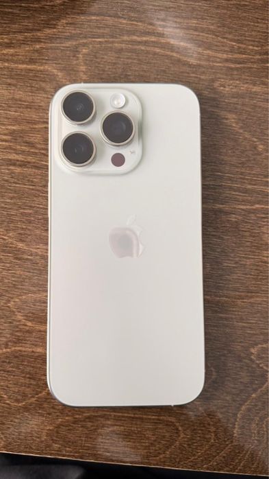 Продам Айфон 16 про