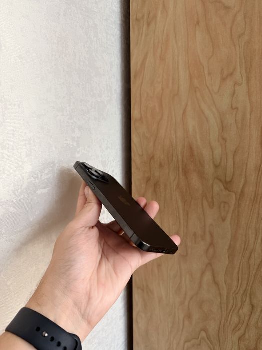 iPhone 15 Pro Max 256Gb - В отличном состоянии