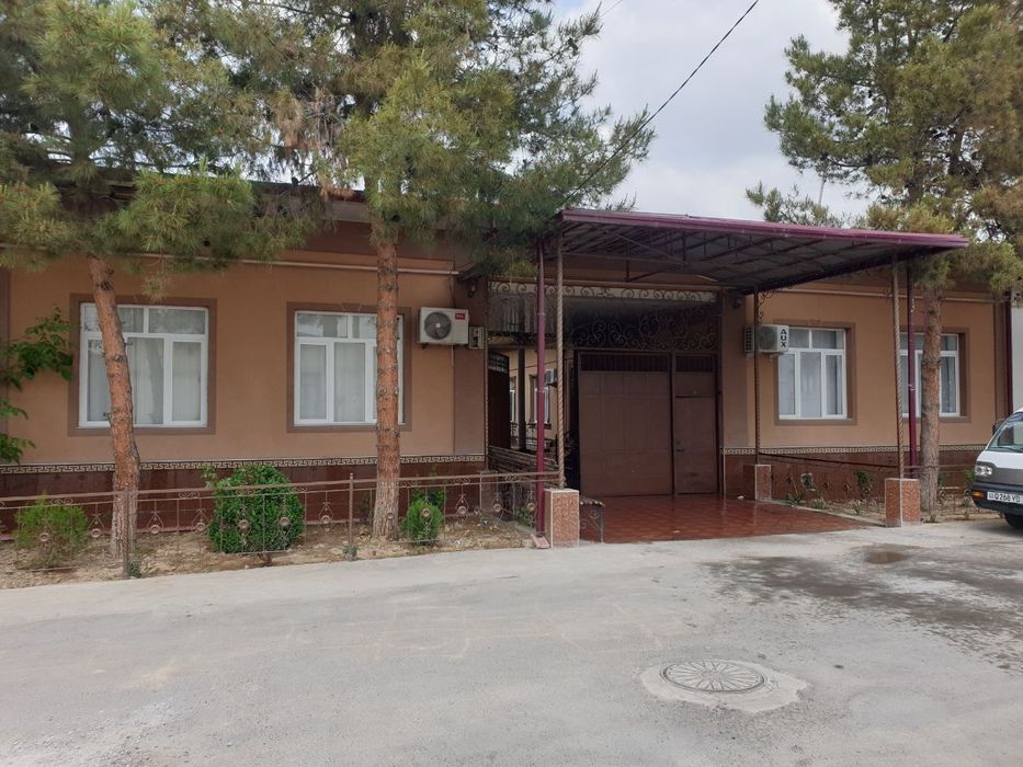 Ховли сотилади срочно