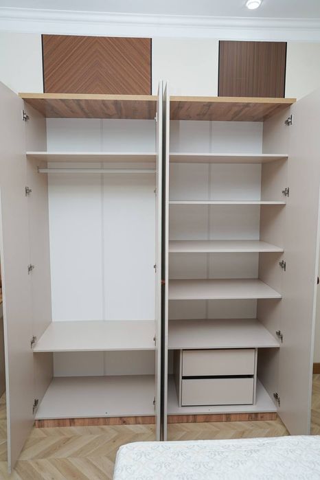 Спальный гарнитур ЛАЦИО 4 дверный!