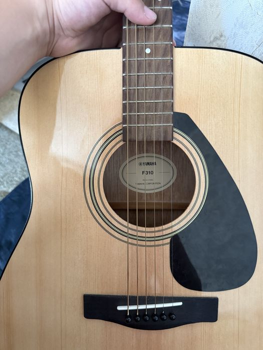 Гитара yamaha f310 в хорошем состояние