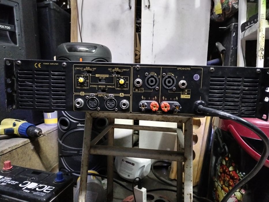 Продам усилитель мощности