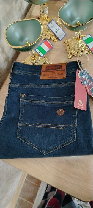 ANDROMEDA Jeans. Arginal