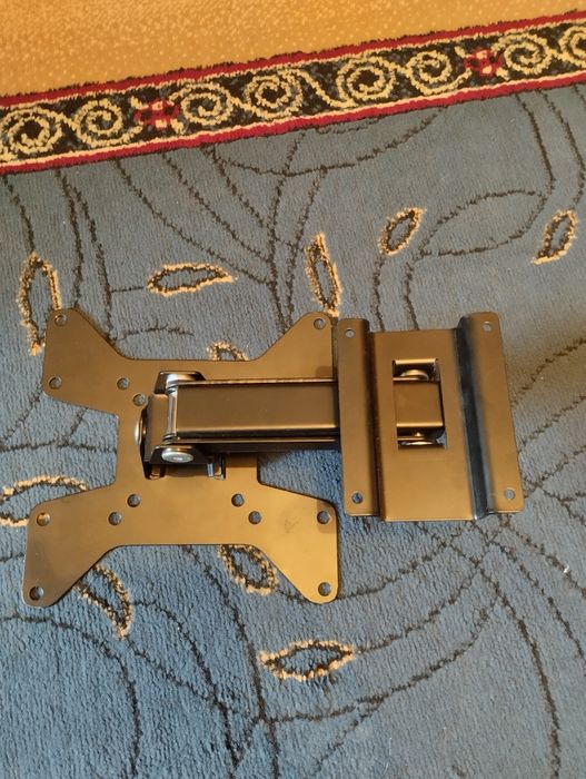 Крепление для телевизора.