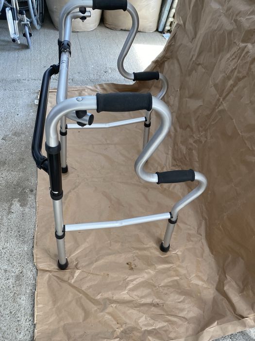 Cadru pliabil cu dublu sprijin