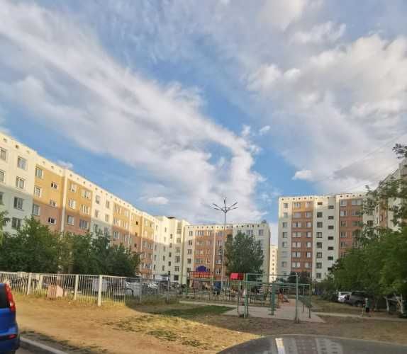 Продается  3  комн квартира Васильковский,35