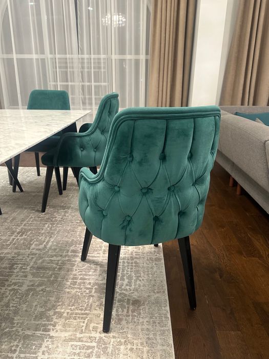 Комплект стульев