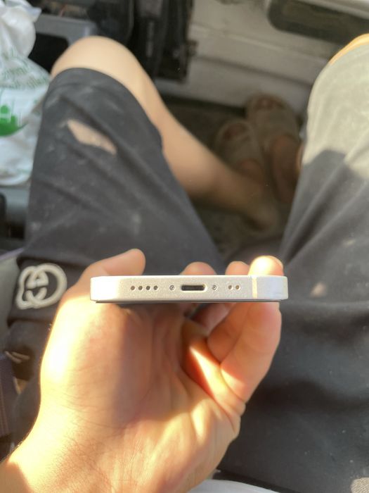 iPhone 12 mini white srochno