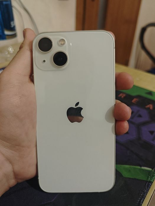 продаю iPhone 13