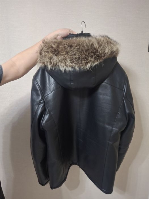 Кожаный куртка 60000