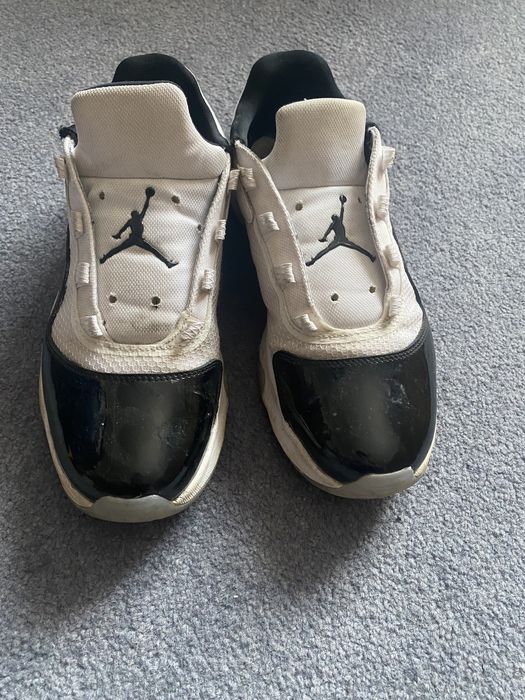 Jordan 11 CMFT marimea 42