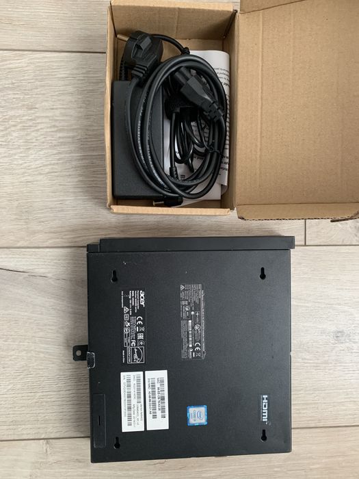 Acer Veriton N4640G cu alimentator