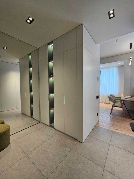 Центр Луночарского. 2/3/6. Новостройка