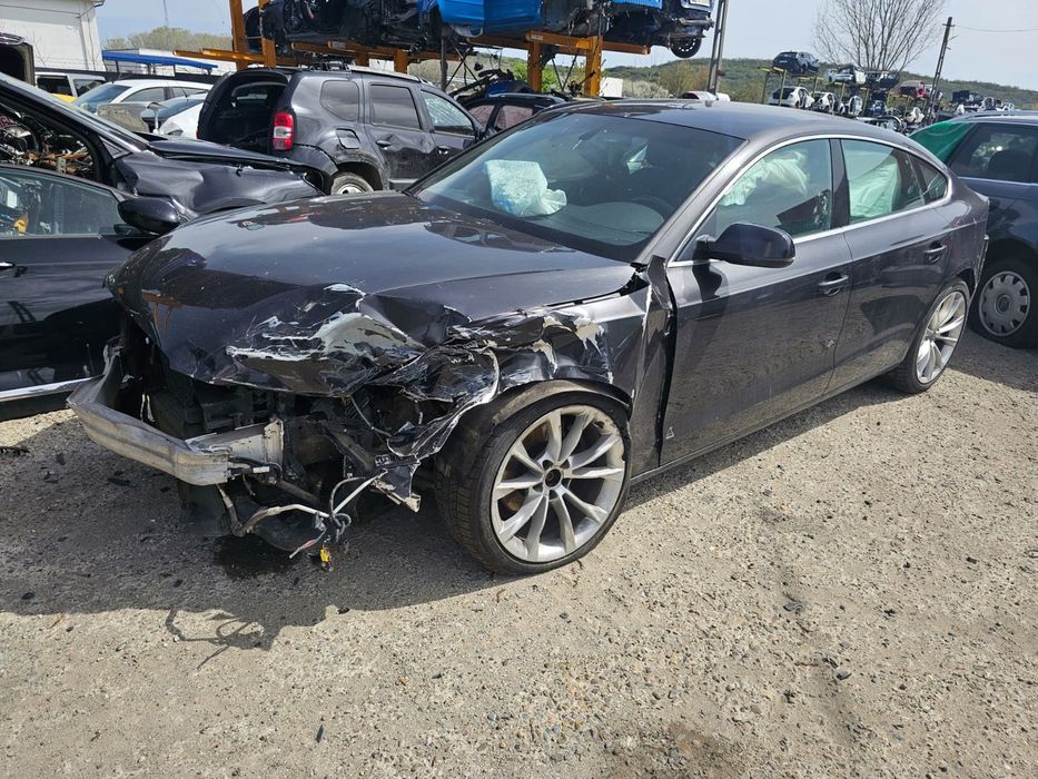 Dezmembrez Audi A5 - 8T (facelift) (2011 - 2016), 2.0 tdi CGL, manual, CGL, MVT