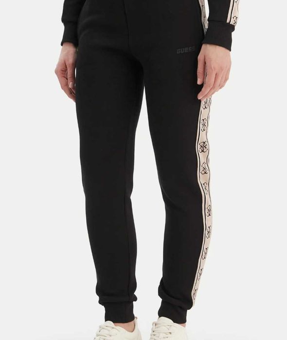 Екипи Guess Хс размер