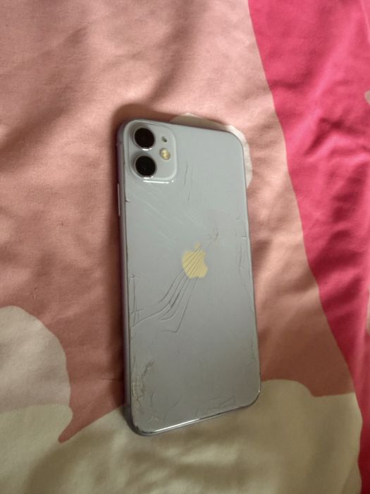 Iphone 11 64GB забележки