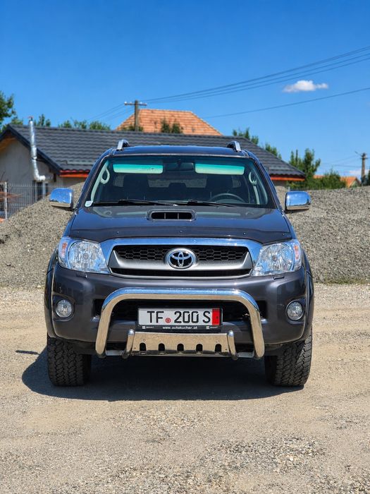 Toyota Hilux / 3.0 diesel / 2009 / cutie automata