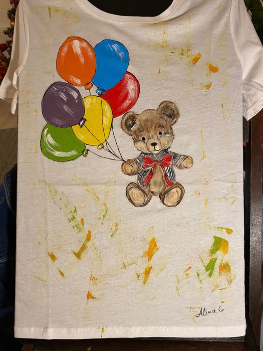 Tricouri personalizate pictate manual