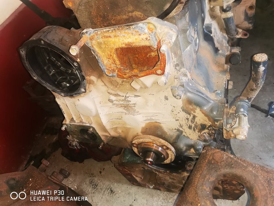 Piese motor Kubota v4300