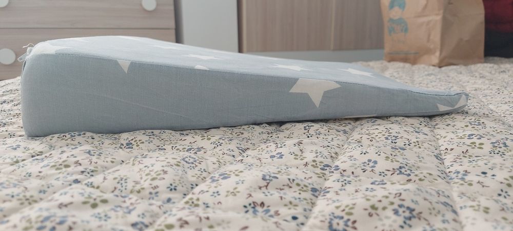 Подложка против рефлукс за бебе (incliner)