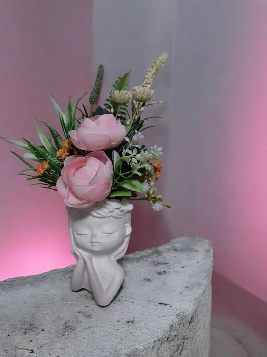 Подарок маме/жене/коллеге – Цветочная композиция ручной работы в кашпо