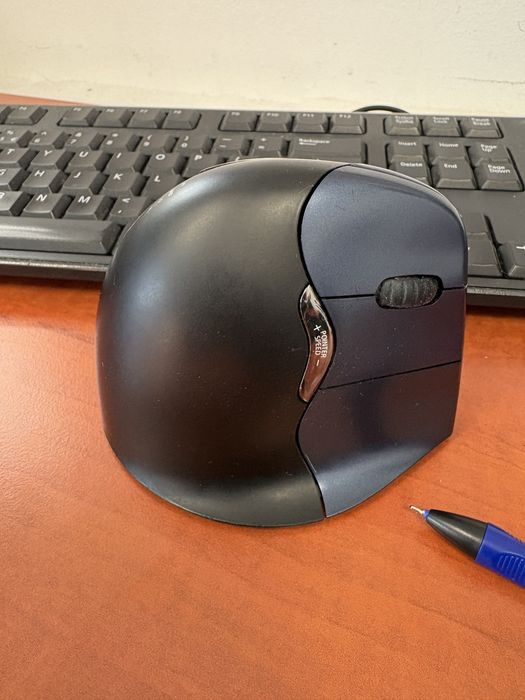 Mouse vertical Evoluent VM4RW