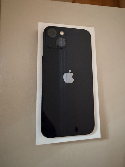 Телефон iphone 13